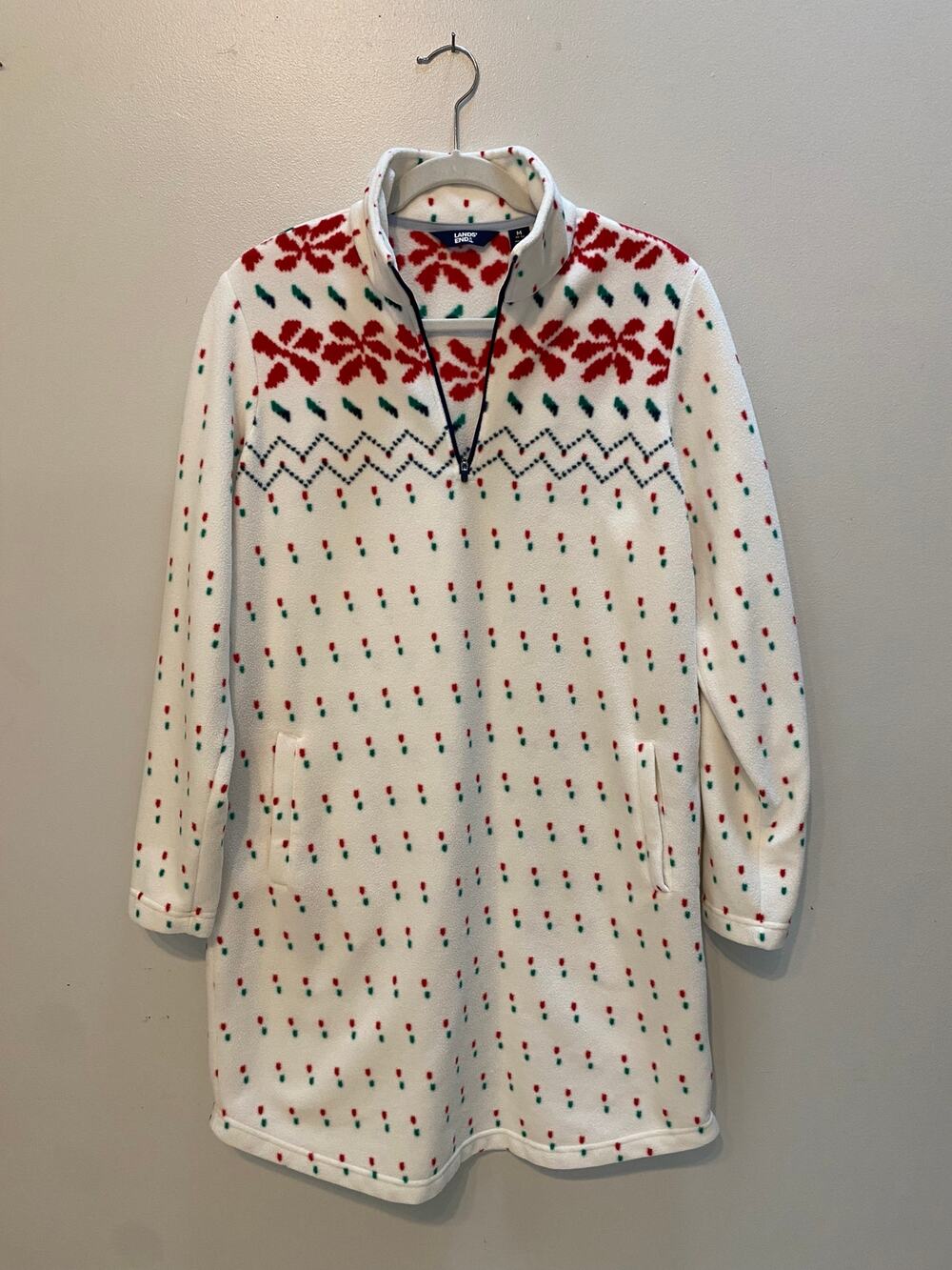 Lands' End Nightgown Fleece White Snowflakes Christmas sz Med pre-own